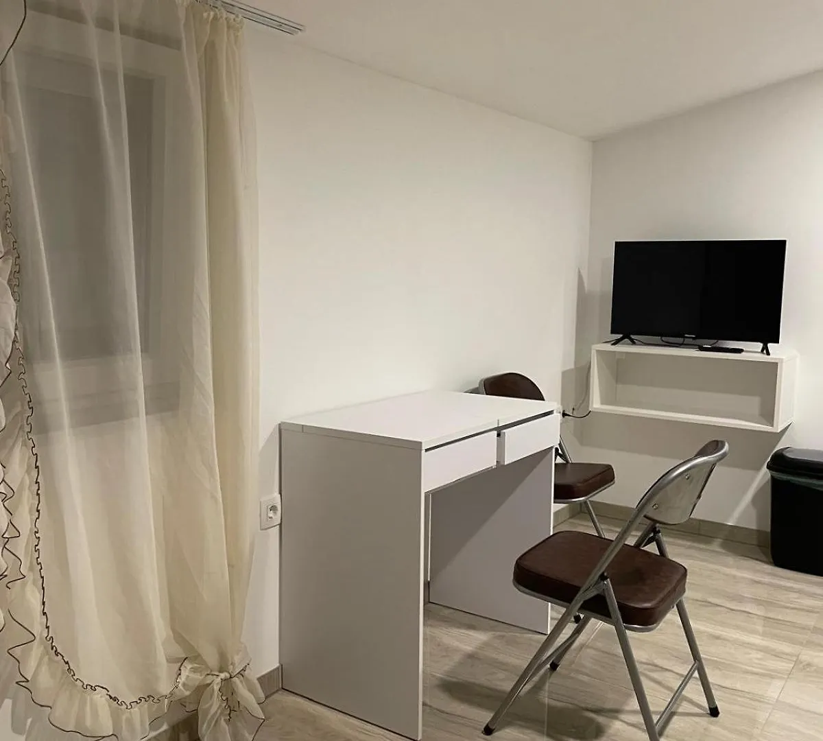 Apartamento Vila White Pearl Vir